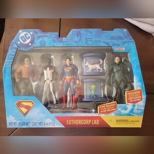 DC Luthorcorp Lab Action Figure Set - Red, Blue, Black